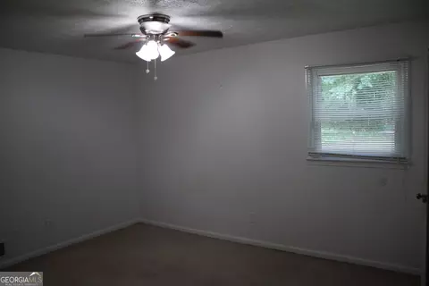 Bedroom - 5 Circle Dr, Hampton, GA 30228 photo 8 of 10