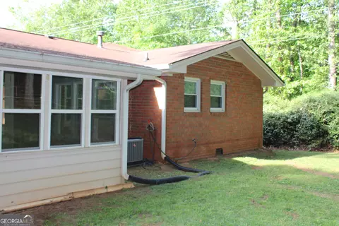 Exterior - 5 Circle Dr, Hampton, GA 30228 photo 7 of 12