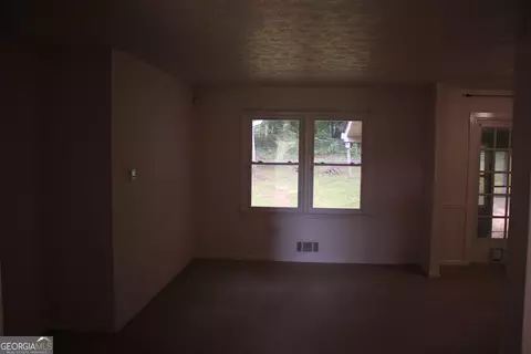 Living - 5 Circle Dr, Hampton, GA 30228 photo 1 of 4