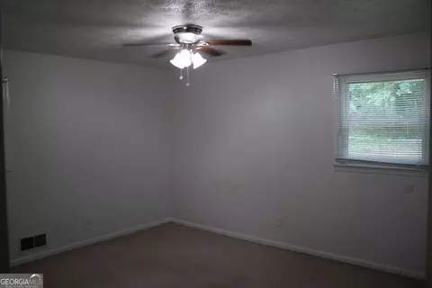 Bedroom - 5 Circle Dr, Hampton, GA 30228 photo 7 of 10