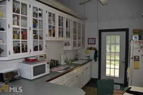 Kitchen - 124 E Ward Rd, Jackson, GA 30233 photo 1 of 1