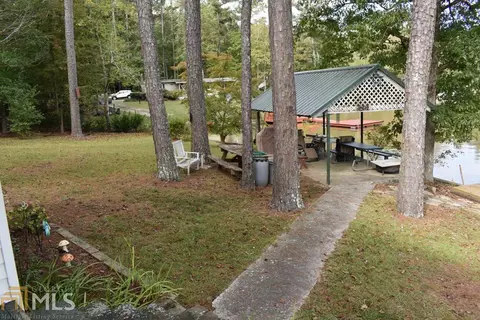 Exterior - 124 E Ward Rd, Jackson, GA 30233 photo 8 of 10