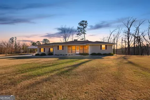 281 Line Rd, Toccoa, GA 30577