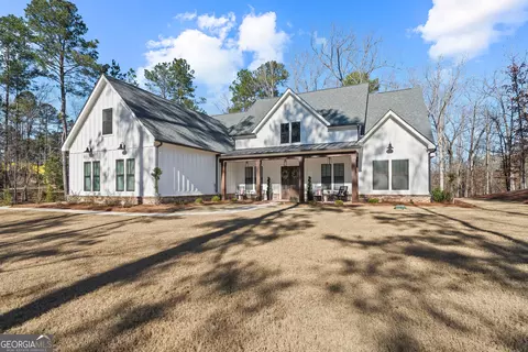 1090 Loch Lomond Dr, Greensboro, GA 30642