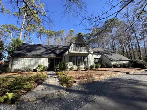 732 Camellia Dr, Lagrange, GA 30240