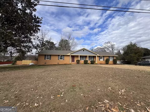 5175 Forest Dr SE, Covington, GA 30014