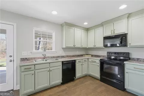3930 Mabery Rd, Gainesville, GA 30507 photo 10