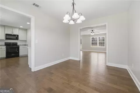 3930 Mabery Rd, Gainesville, GA 30507 photo 7