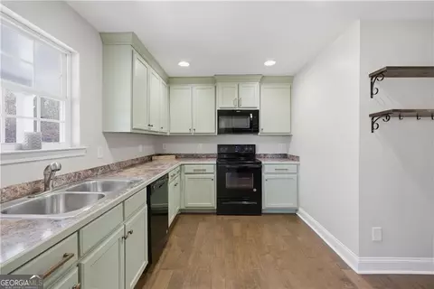 3930 Mabery Rd, Gainesville, GA 30507 photo 11