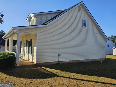 Exterior - 6737 Biscayne Blvd, Rex, GA 30273 photo 3 of 3