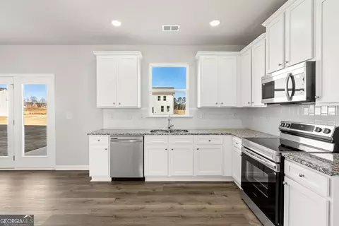 Kitchen - 6014 Spring Way, Stonecrest, GA 30038 photo 1 of 1