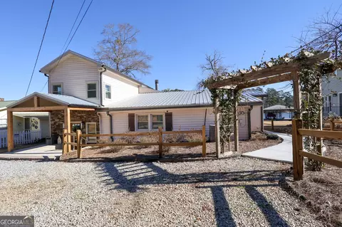 Exterior - 189 Andrea Cir, Jackson, GA 30233 photo 6 of 9