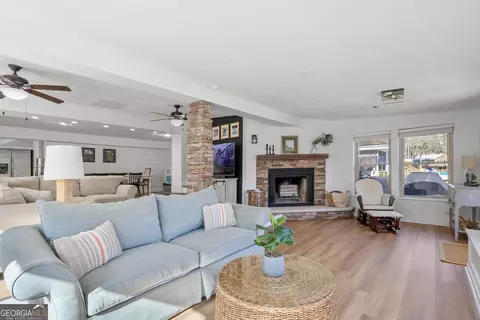 Living - 189 Andrea Cir, Jackson, GA 30233 photo 2 of 2