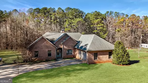 1100 Highway 54, Moreland, GA 30259