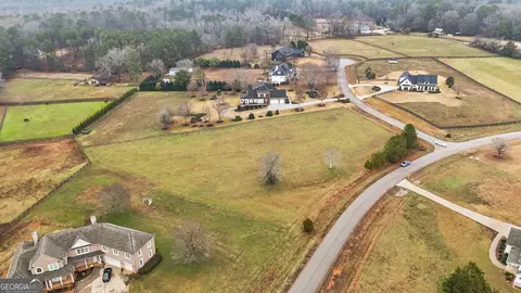 15 Meadow View Ct, Social Circle, GA 30025