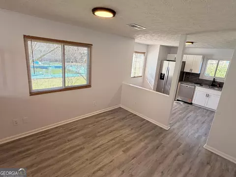 Living - 5655 Pine Meadows Ct, Morrow, GA 30260 photo 3 of 4
