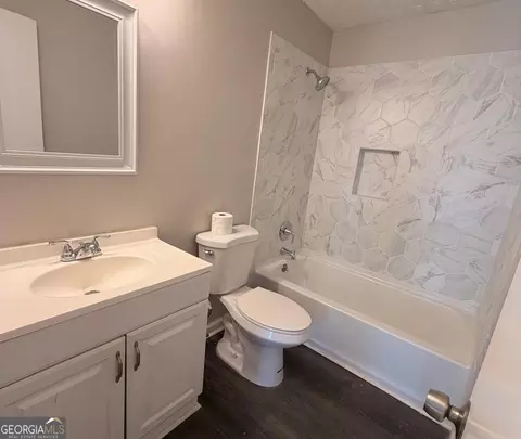 Bath - 5655 Pine Meadows Ct, Morrow, GA 30260 photo 2 of 2