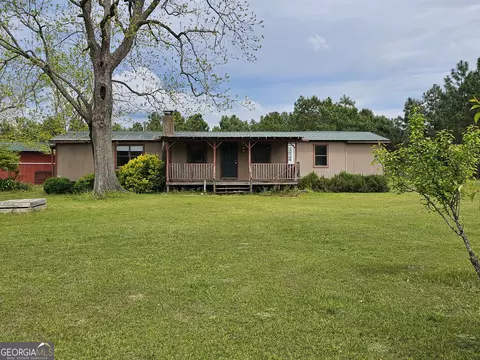 512 Scarboro Rd, Portal, GA 30450