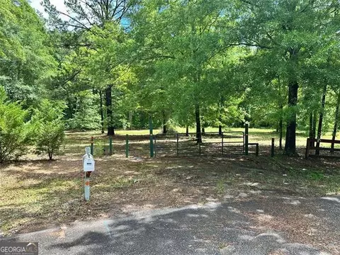 234 Vaughn Cir, Griffin, GA 30223