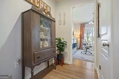 Entry Way - 451 Timberleaf Rd, Canton, GA 30115 photo 6 of 8