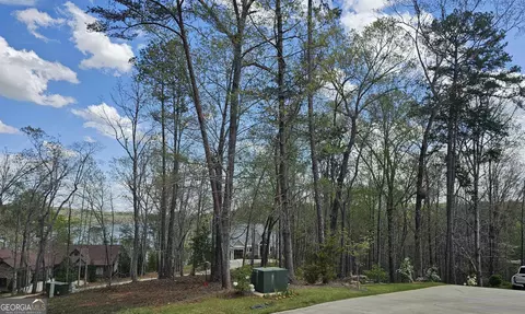 173 Edgewater Trl S, Toccoa, GA 30577 photo 2