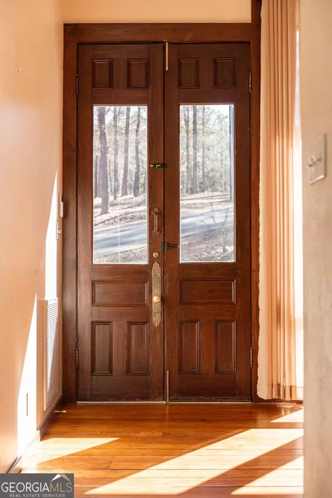 Entry Way - 547 Byars Dr, Macon, GA 31210 photo 2 of 11