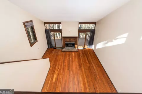 Living - 547 Byars Dr, Macon, GA 31210 photo 3 of 7