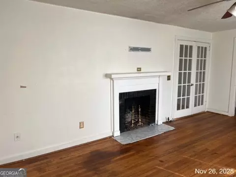 Living - 15 Jackson Rd, Covington, GA 30016 photo 5 of 5