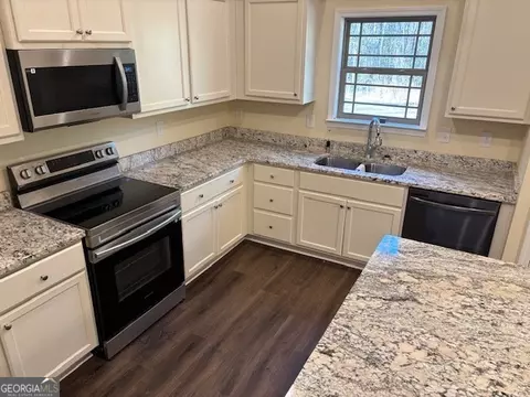 Kitchen - 1234 Stapleton Acres Rd, Stapleton, GA 30823 photo 3 of 3