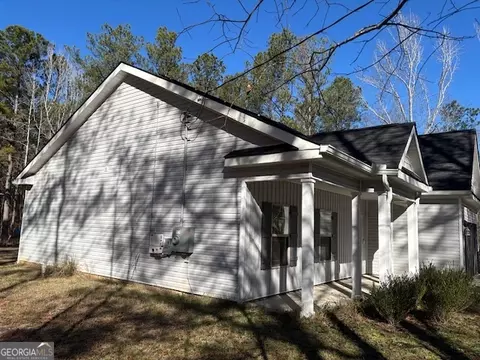 Exterior - 1234 Stapleton Acres Rd, Stapleton, GA 30823 photo 2 of 2