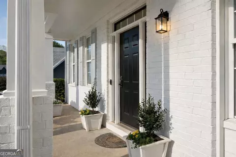 Exterior - 404 Juniper Ct, Canton, GA 30115 photo 2 of 4
