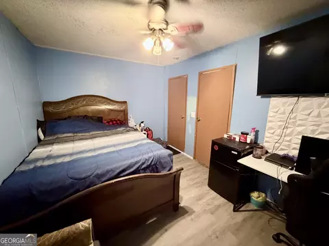 Bedroom - 5448 Blanton Mill Rd, Williamson, GA 30292 photo 7 of 10