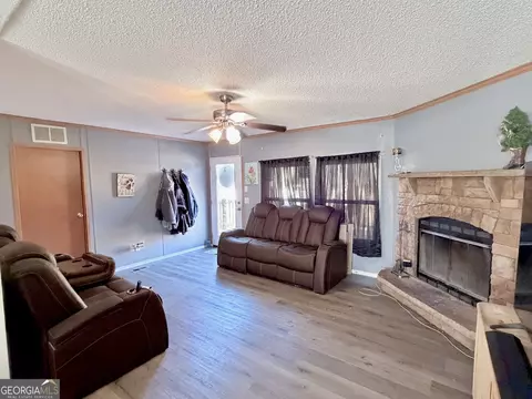 Living - 5448 Blanton Mill Rd, Williamson, GA 30292 photo 2 of 2