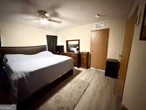 Bedroom - 5448 Blanton Mill Rd, Williamson, GA 30292 photo 10 of 10