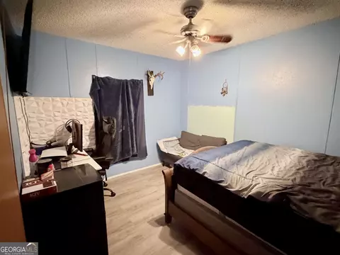 Bedroom - 5448 Blanton Mill Rd, Williamson, GA 30292 photo 5 of 10
