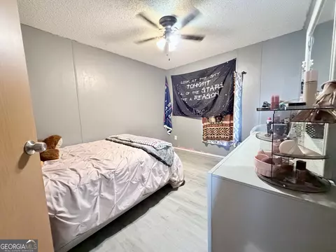 Bedroom - 5448 Blanton Mill Rd, Williamson, GA 30292 photo 4 of 10
