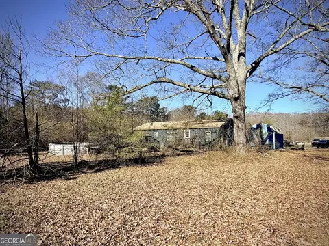 Exterior - 5448 Blanton Mill Rd, Williamson, GA 30292 photo 9 of 13