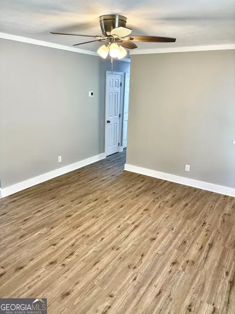 Living - 56 John Lovelace Rd, Lagrange, GA 30241 photo 3 of 3