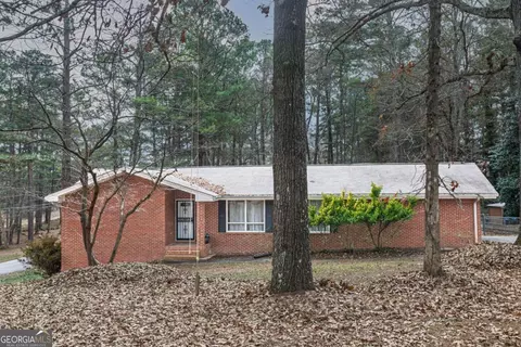 80 Stagecoach Cir, Stockbridge, GA 30281