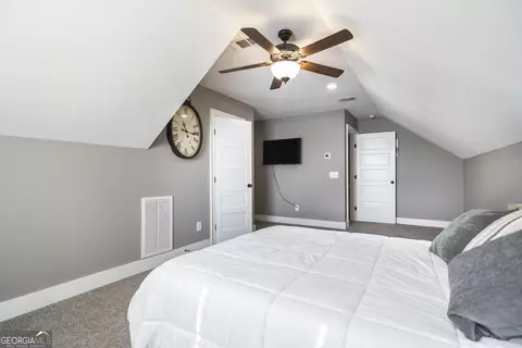 Bedroom - 800 John E Sullivan Rd, Byron, GA 31008 photo 7 of 7