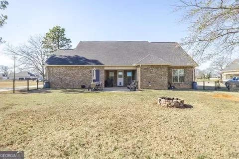 Exterior - 800 John E Sullivan Rd, Byron, GA 31008 photo 9 of 10