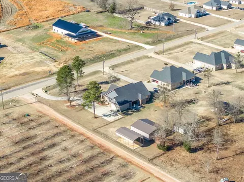 View/Area - 800 John E Sullivan Rd, Byron, GA 31008 photo 1 of 7