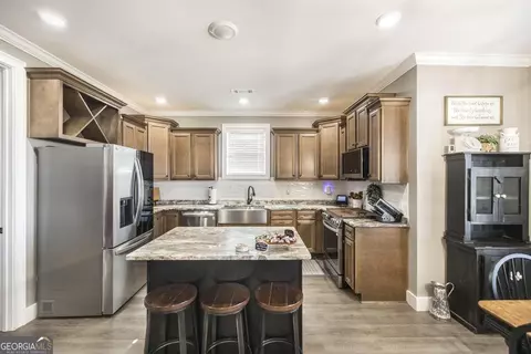 Kitchen - 800 John E Sullivan Rd, Byron, GA 31008 photo 1 of 3