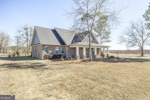 Exterior - 800 John E Sullivan Rd, Byron, GA 31008 photo 3 of 10
