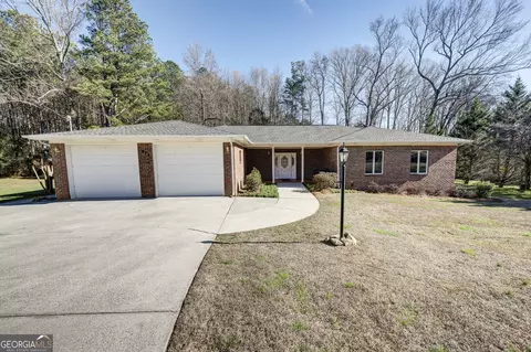 636 Tucker Hollow Rd SE, Calhoun, GA 30701