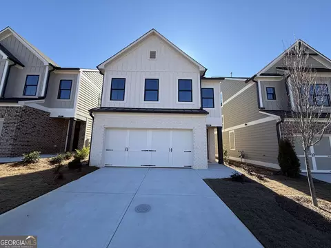 935 Crestmanor Dr, Marietta, GA 30008