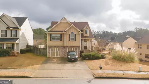 1066 Mcduffie Cir, Douglasville, GA 30134