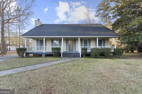 1954 Twin Oaks Dr, Milledgeville, GA 31061