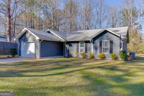 Exterior - 845 Ashley Ct, Monroe, GA 30655 photo 2 of 7