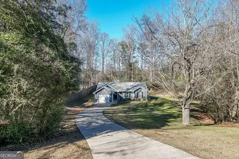 Exterior - 845 Ashley Ct, Monroe, GA 30655 photo 7 of 7